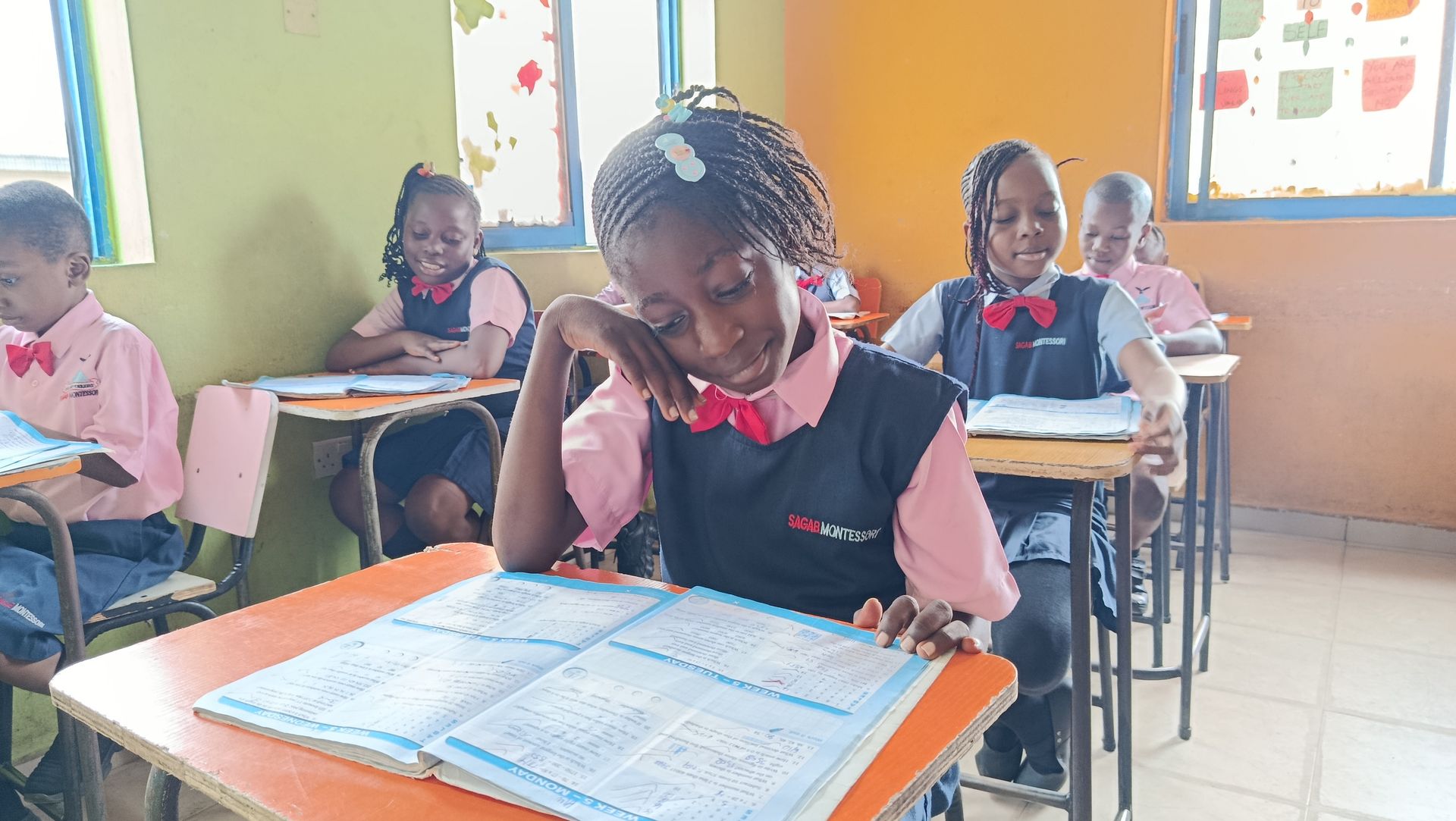 Young learners participating in a Sagab classroom